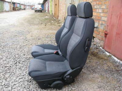 alfa seats.jpg