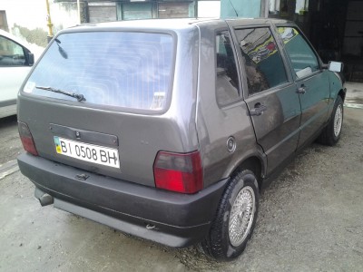 Fiat-Uno-91_003.jpg