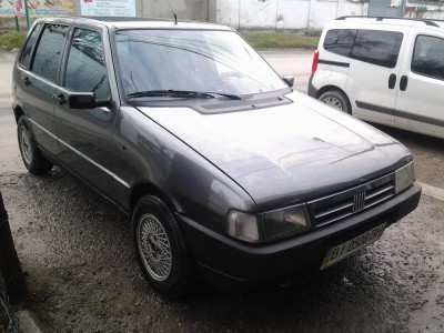 Fiat-Uno-91_004.jpg