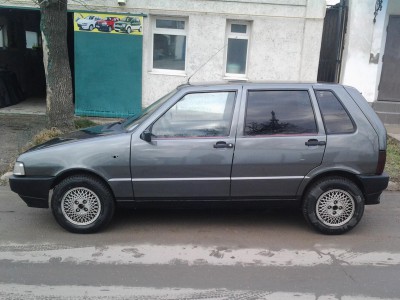 Fiat-Uno-91_005.jpg