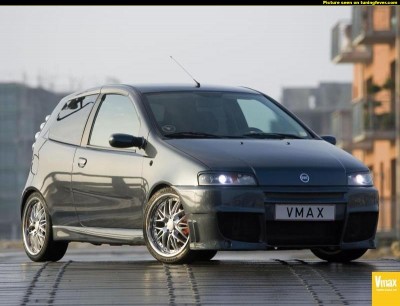 pics-max-7215-231086-fiat-punto.jpg