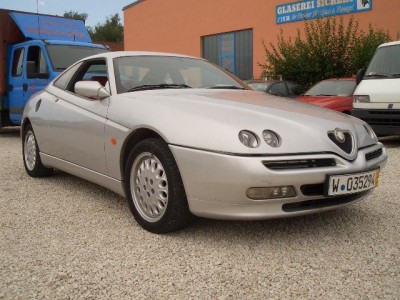 Alfa Romeo Alfa GTV 2.0 Twin Spark 16V L  EUR 2 100.jpg